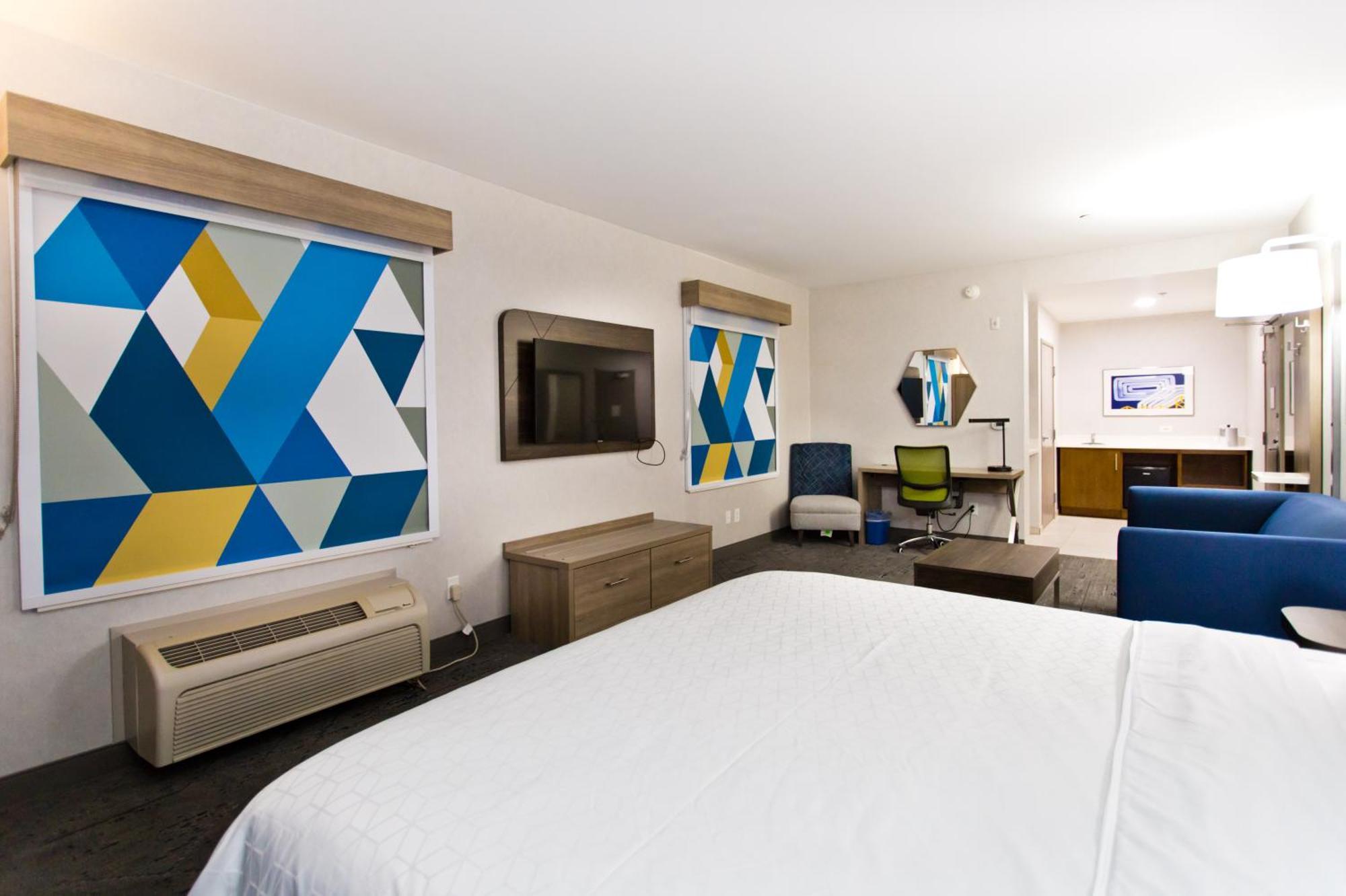 Holiday Inn Express & Suites Sacramento Ne Cal Expo By Ihg Exterior photo