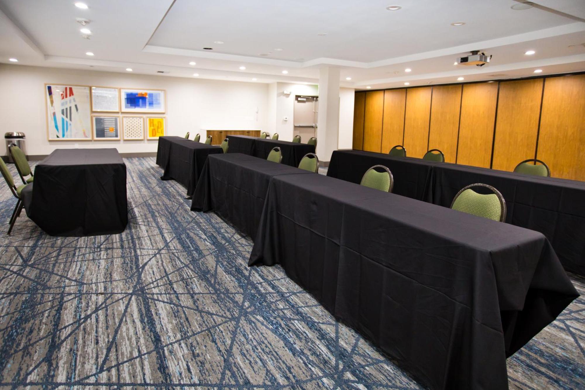 Holiday Inn Express & Suites Sacramento Ne Cal Expo By Ihg Exterior photo